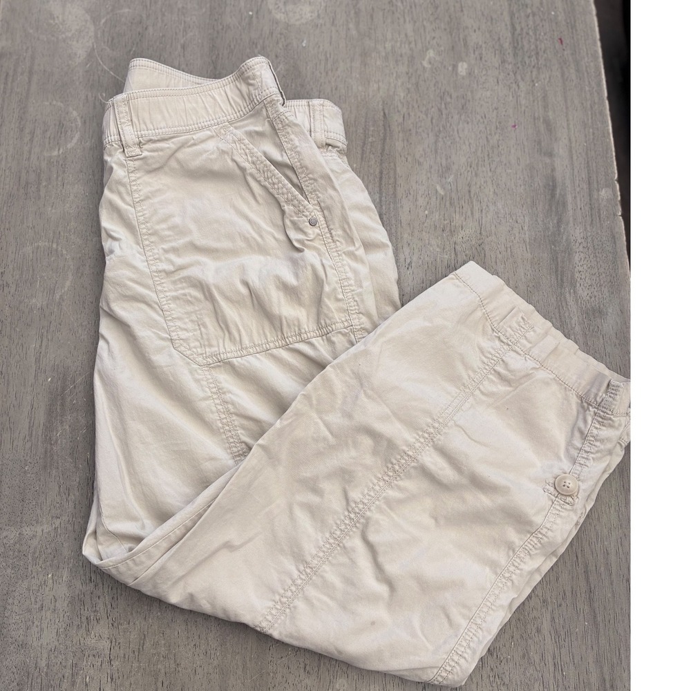 Chicos Cargo Crop Pants Tan Khaki Cotton Stretch Utility Capris Size 1 US 8